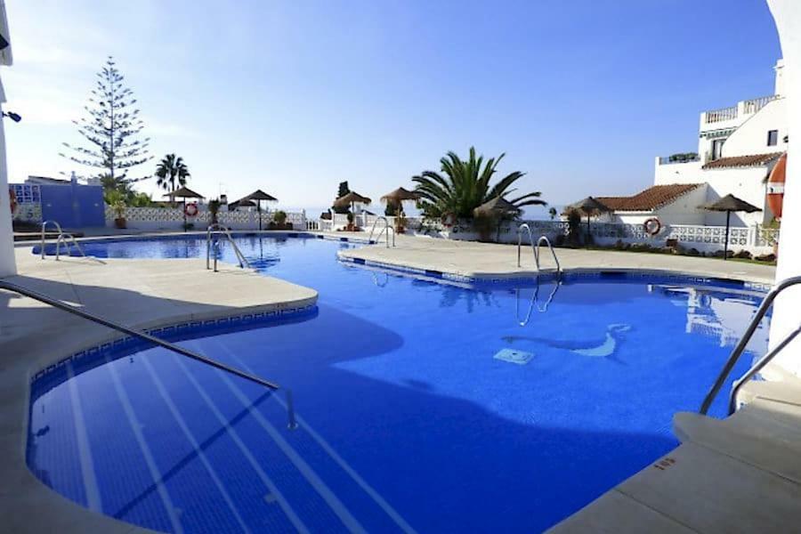 Hotel Bajamar Ancladero Playa Nerja Exterior photo