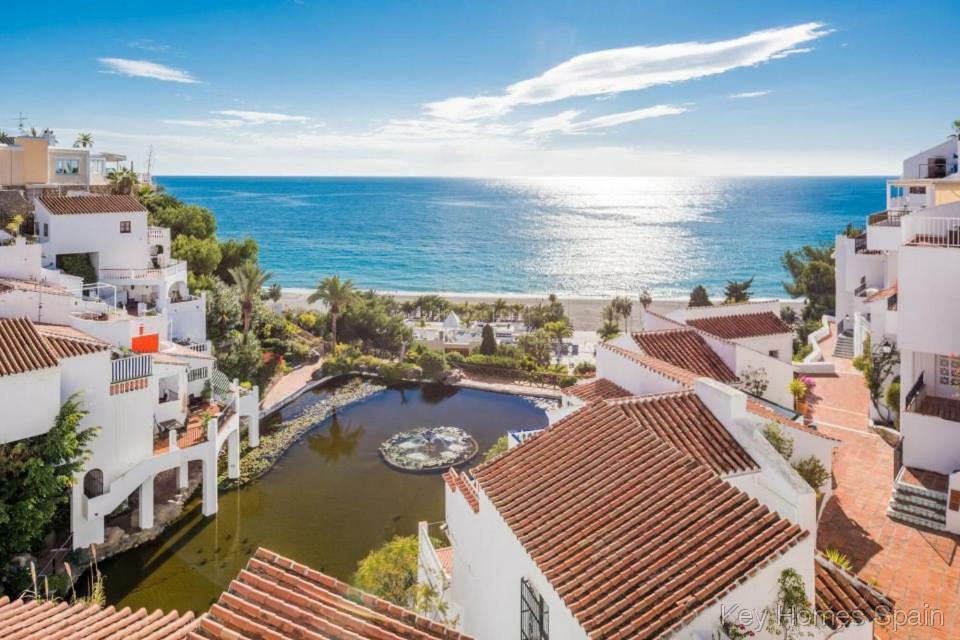 Hotel Bajamar Ancladero Playa Nerja Exterior photo