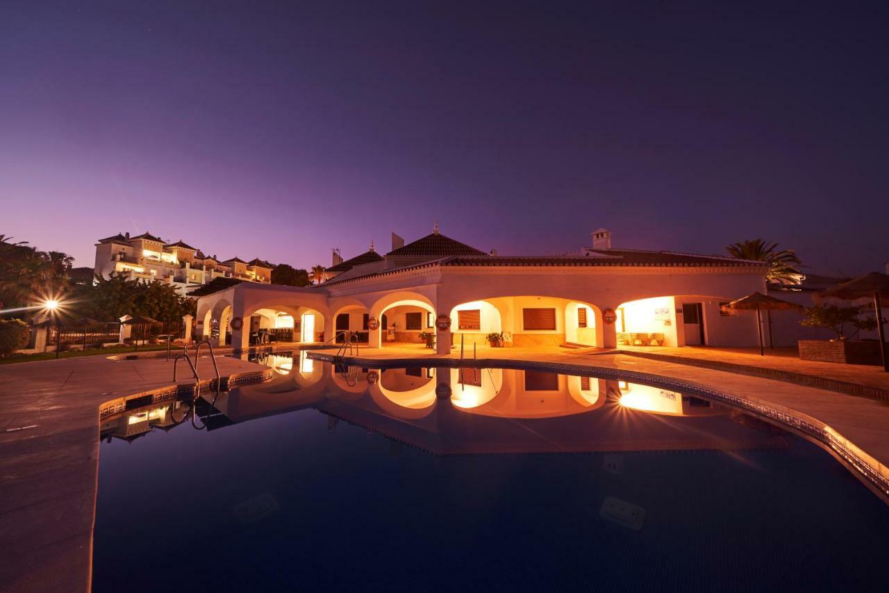Hotel Bajamar Ancladero Playa Nerja Exterior photo